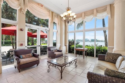 Condominio en venta en Sunny Isles Beach, Florida, 1 dormitorio, 62.52 m2 № 2152572 - foto 30