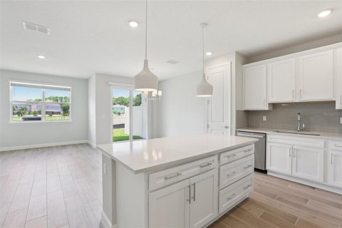Townhouse in Tampa, Florida 3 bedrooms, 144.65 sq.m. № 1824841 - photo 11
