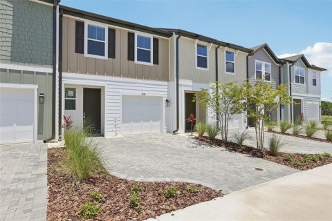 Townhouse in Tampa, Florida 3 bedrooms, 144.65 sq.m. № 1824841 - photo 3