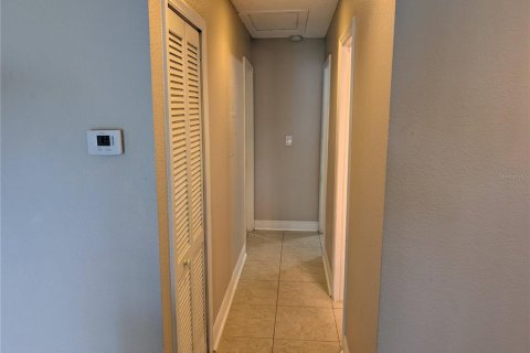 Condo in Largo, Florida, 2 bedrooms  № 1917793 - photo 9
