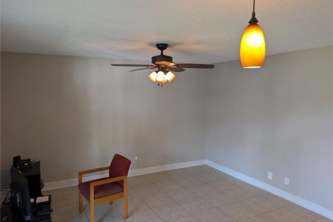 Condo in Largo, Florida, 2 bedrooms  № 1917793 - photo 4