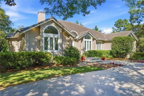 House in Lecanto, Florida 4 bedrooms, 434.88 sq.m. № 2166643 - photo 2