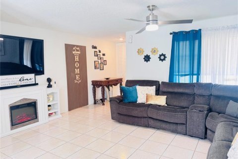Casa en venta en Orlando, Florida, 3 dormitorios, 111.67 m2 № 2225505 - foto 18