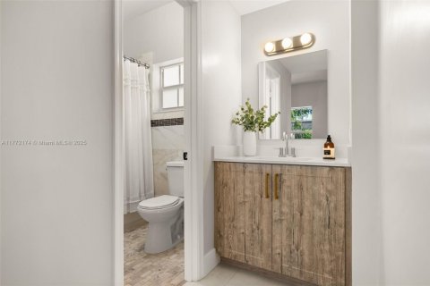 Villa ou maison à louer à Coral Gables, Floride: 4 chambres, 202.25 m2 № 2013397 - photo 28