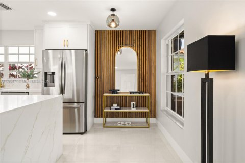 Villa ou maison à louer à Coral Gables, Floride: 4 chambres, 202.25 m2 № 2013397 - photo 14