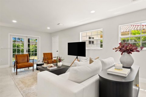 Villa ou maison à louer à Coral Gables, Floride: 4 chambres, 202.25 m2 № 2013397 - photo 7