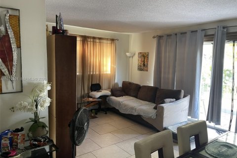 Condominio en alquiler en North Miami Beach, Florida, 2 dormitorios, 83.89 m2 № 2031361 - foto 8