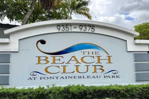 Condo in Miami, Florida, 2 bedrooms  № 2074401