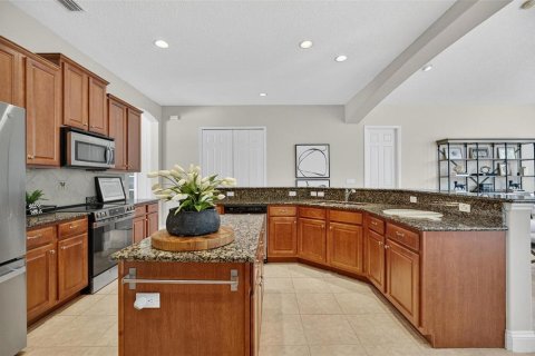 House in Palm Coast, Florida 3 bedrooms, 212.65 sq.m. № 1913232 - photo 16