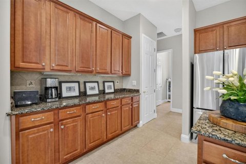House in Palm Coast, Florida 3 bedrooms, 212.65 sq.m. № 1913232 - photo 18