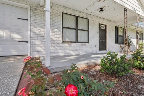 House in Leesburg, Florida 3 bedrooms, 109.25 sq.m. № 1910334 - photo 5