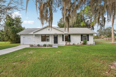 House in Leesburg, Florida 3 bedrooms, 109.25 sq.m. № 1910334 - photo 2