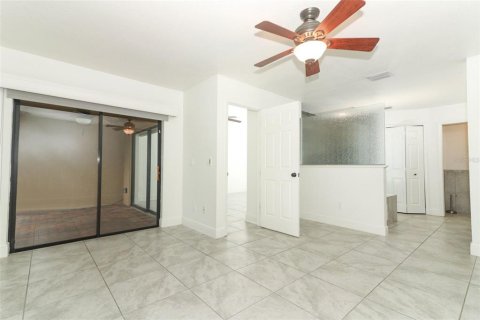 Townhouse in Orlando, Florida 3 bedrooms, 153.1 sq.m. № 1527843 - photo 19