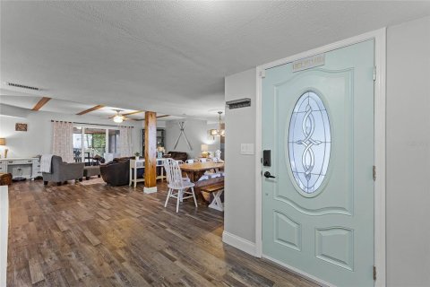 Townhouse in New Smyrna Beach, Florida 3 bedrooms, 210.61 sq.m. № 1723477 - photo 9