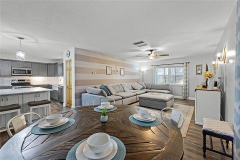Townhouse in New Smyrna Beach, Florida 3 bedrooms, 210.61 sq.m. № 1723477 - photo 26