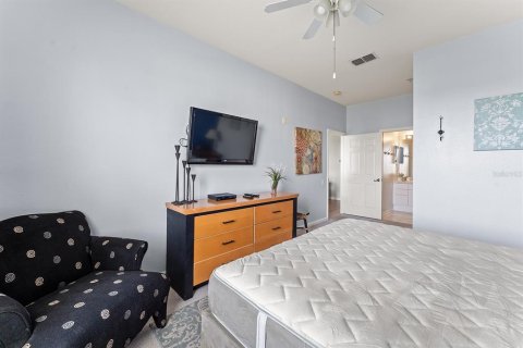 Condo in Kissimmee, Florida, 3 bedrooms № 2211056 - photo 22