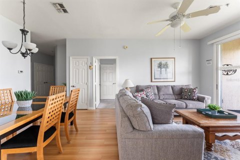 Condo in Kissimmee, Florida, 3 bedrooms № 2211056 - photo 12
