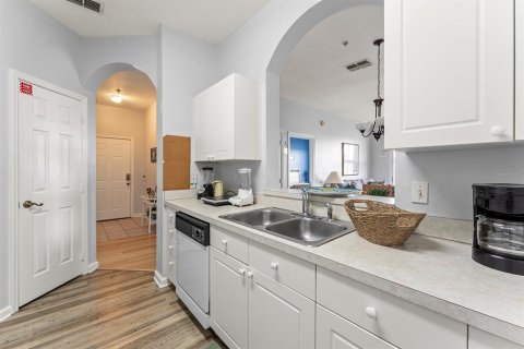 Condo in Kissimmee, Florida, 3 bedrooms № 2211056 - photo 8