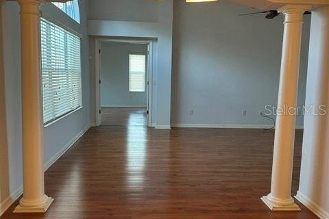 House in The Villages, Florida 3 bedrooms, 158.21 sq.m. № 2157222 - photo 8