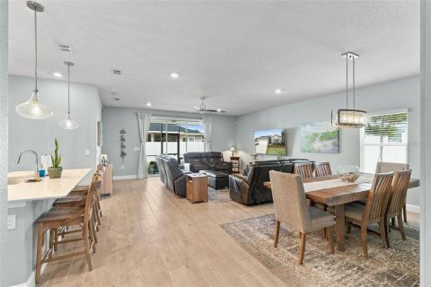 Villa ou maison à louer à Ormond Beach, Floride: 4 chambres, 189.52 m2 № 2398257 - photo 8