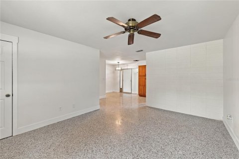 Villa ou maison à vendre à Altamonte Springs, Floride: 3 chambres, 104.05 m2 № 2406344 - photo 7