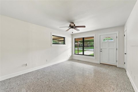 Villa ou maison à vendre à Altamonte Springs, Floride: 3 chambres, 104.05 m2 № 2406344 - photo 4