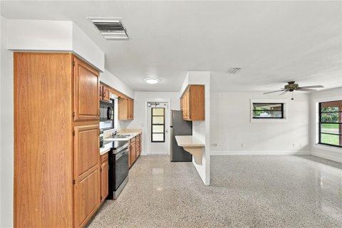 Villa ou maison à vendre à Altamonte Springs, Floride: 3 chambres, 104.05 m2 № 2406344 - photo 8