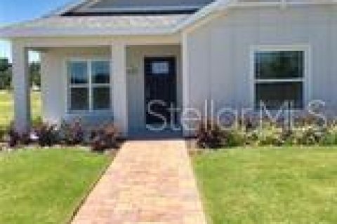 Casa en alquiler en Oxford, Florida, 3 dormitorios, 151.8 m2 № 1909365 - foto 3