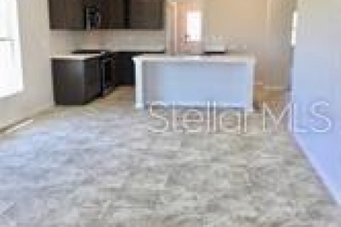 Casa en alquiler en Oxford, Florida, 3 dormitorios, 151.8 m2 № 1909365 - foto 4
