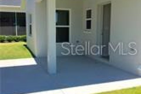 Casa en alquiler en Oxford, Florida, 3 dormitorios, 151.8 m2 № 1909365 - foto 6