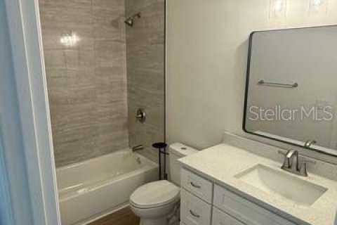 Duplex in Sebring, Florida 2 bedrooms, 208.1 sq.m. № 2213862 - photo 9