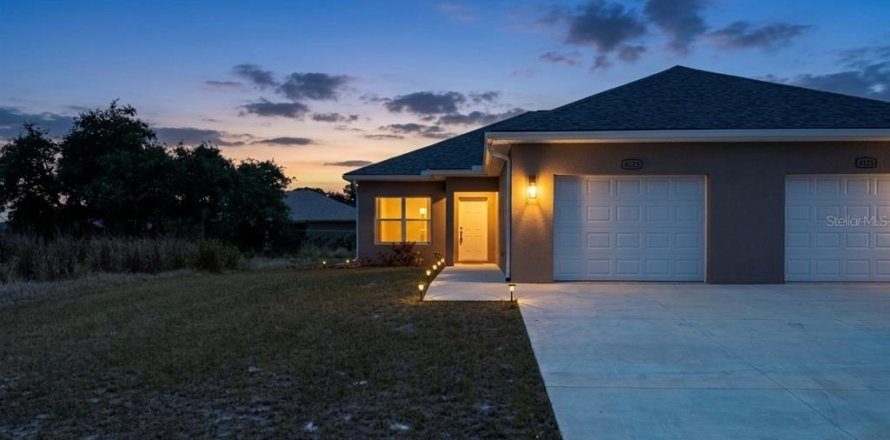 Duplex in Sebring, Florida 2 bedrooms, 208.1 sq.m. № 2213862