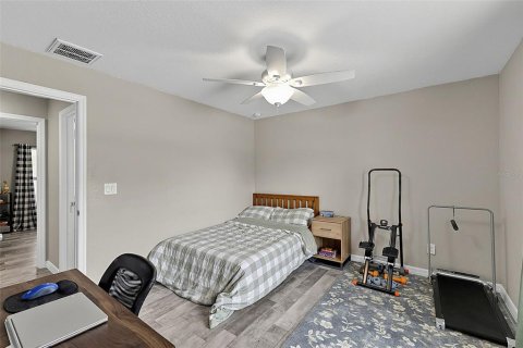 House in Port Charlotte, Florida 3 bedrooms, 152.36 sq.m. № 2206499 - photo 27