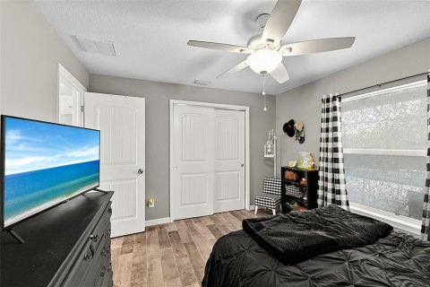 House in Port Charlotte, Florida 3 bedrooms, 152.36 sq.m. № 2206499 - photo 23
