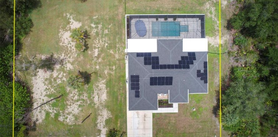 House in Port Charlotte, Florida 3 bedrooms, 152.36 sq.m. № 2206499