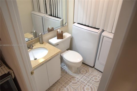 Touwnhouse à vendre à Lake Worth, Floride: 2 chambres № 1977248 - photo 8