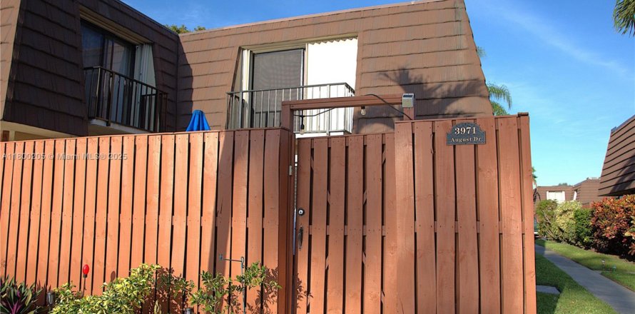 Touwnhouse à Lake Worth, Floride 2 chambres № 1977248