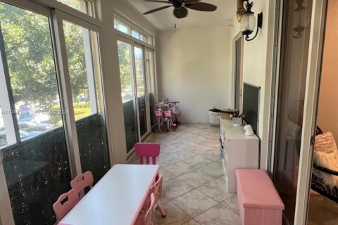 Condo in Dania Beach, Florida, 3 bedrooms  № 2059743 - photo 20