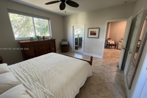 Condo in Dania Beach, Florida, 3 bedrooms  № 2059743 - photo 14