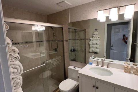 Condo in Dania Beach, Florida, 3 bedrooms  № 2059743 - photo 9