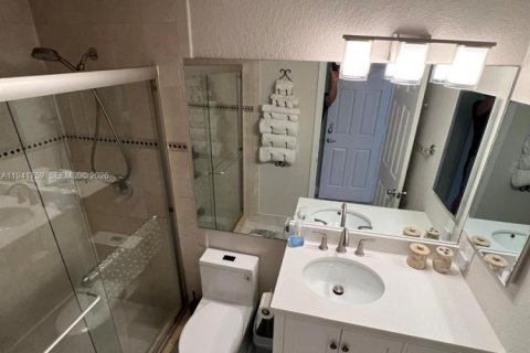 Condo in Dania Beach, Florida, 3 bedrooms  № 2059743 - photo 8