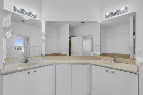 Copropriété à louer à Miramar, Floride: 3 chambres, 181.53 m2 № 1996652 - photo 27