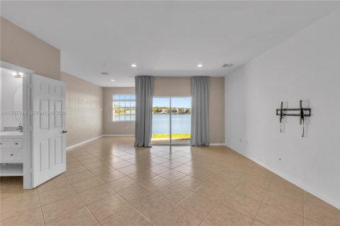 Copropriété à louer à Miramar, Floride: 3 chambres, 181.53 m2 № 1996652 - photo 11