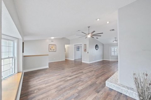 Villa ou maison à vendre à Oldsmar, Floride: 4 chambres, 198.63 m2 № 2093270 - photo 7