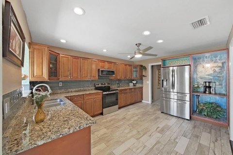 Villa ou maison à vendre à Oldsmar, Floride: 4 chambres, 198.63 m2 № 2093270 - photo 11