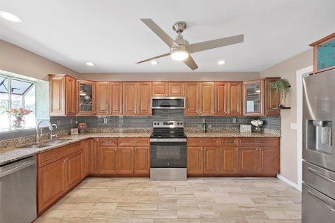 Villa ou maison à vendre à Oldsmar, Floride: 4 chambres, 198.63 m2 № 2093270 - photo 12