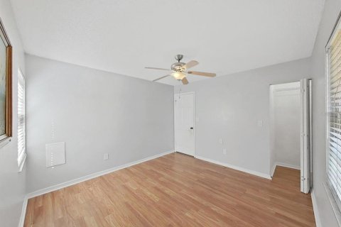 Villa ou maison à vendre à Oldsmar, Floride: 4 chambres, 198.63 m2 № 2093270 - photo 25