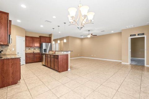Casa en venta en Land O' Lakes, Florida, 4 dormitorios, 189.24 m2 № 1916091 - foto 10