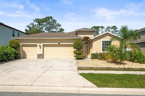 Casa en venta en Land O' Lakes, Florida, 4 dormitorios, 189.24 m2 № 1916091 - foto 2