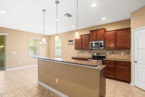 Casa en venta en Land O' Lakes, Florida, 4 dormitorios, 189.24 m2 № 1916091 - foto 14